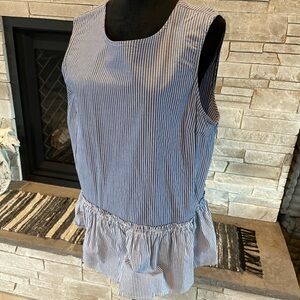 Sleeveless cotton top